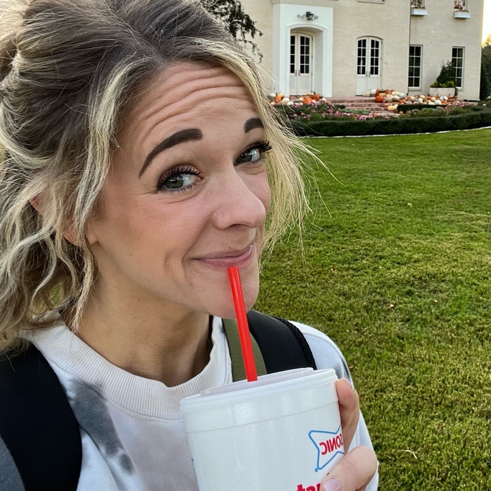 Meet your Posher, Lauren